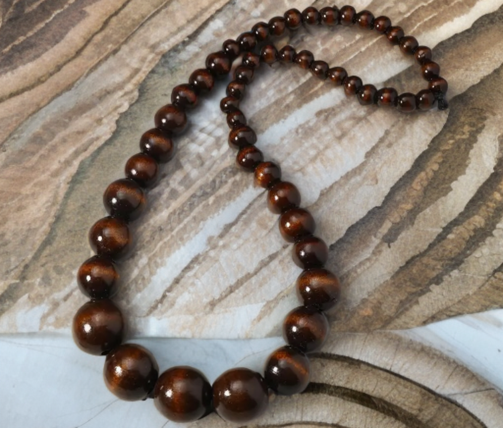 Wooded pearls